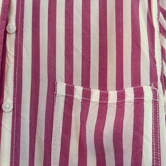 Button up - Picture 3 of 4